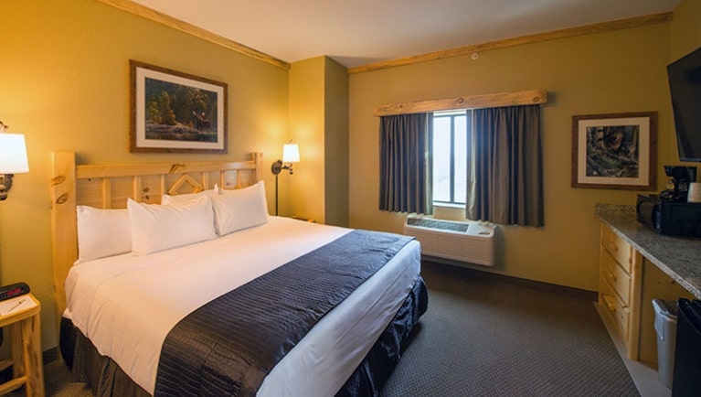 The king bed in the Great Bear King Suite